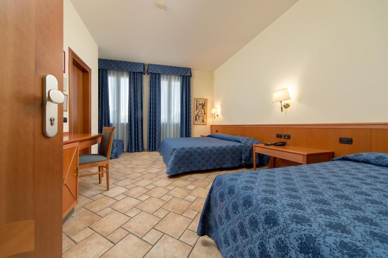 Hotel Giotto Padova Kültér fotó
