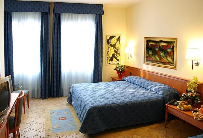 Hotel Giotto Padova Kültér fotó
